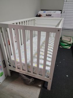 Crib With Changing Table 