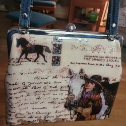 NOCONA WILD  WEST WOMENS 
CLASP PURSE