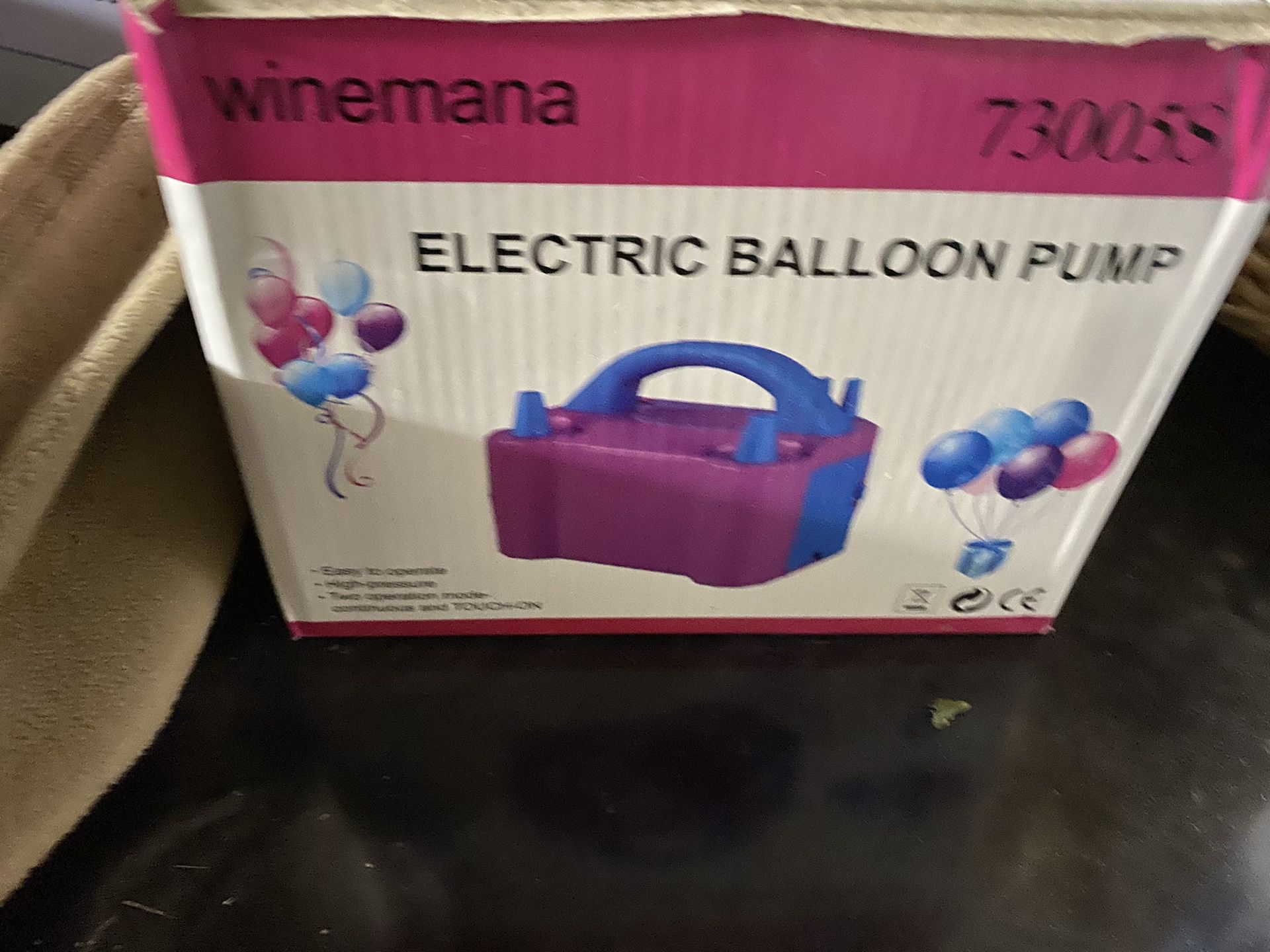Electric balloons pump