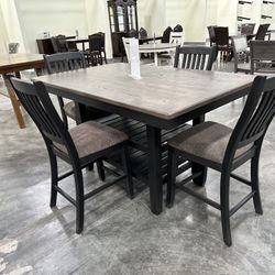 TWO TONED RUSTIC TOBACCO AND BLACK DINING TABLE AND CHAIRS 