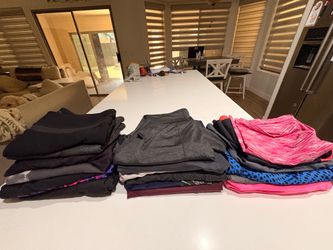 Women’s exercise clothes