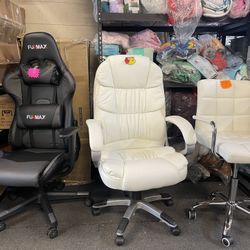 Black Gaming Chair 