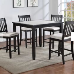 Tall table and chairs. Brand New!! Very Nice!!!