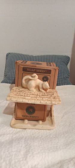 Soap Shed Soap Bar Holder Squirrel Wall Mount Soap Dish 6 x 5 x 3