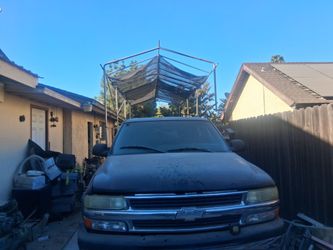 2001 chevy suburban LS