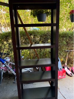 Bookcase / Shelving unit