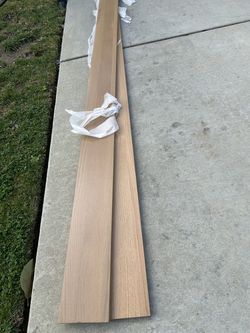 Decrative wood for shelf