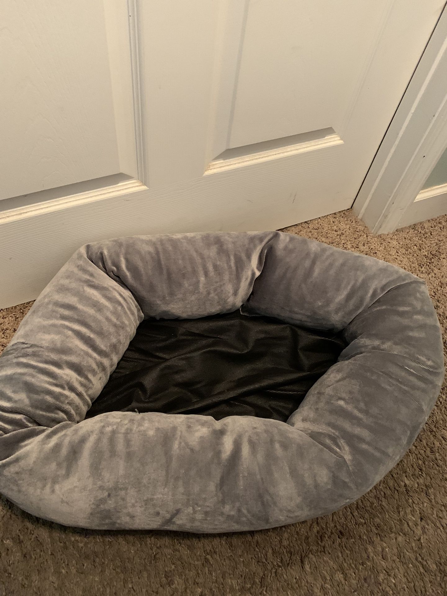 Pet Bed 26 inches /21 Inches
