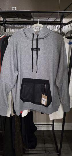 Men's On Hoodie Size XL