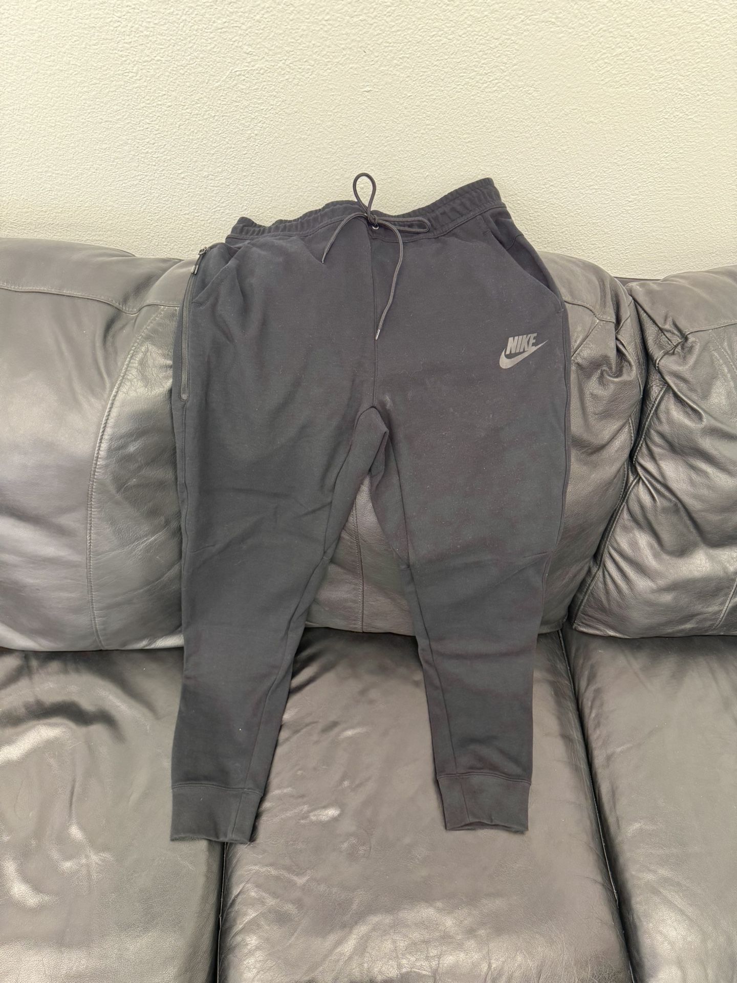 Men’s Nike Slim Fit Jogger MEDIUM