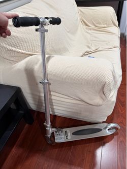 Y2K Scooter - very loved, needs new home