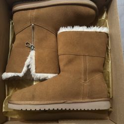 Uggs - Women’s Ariel short - Chestnut