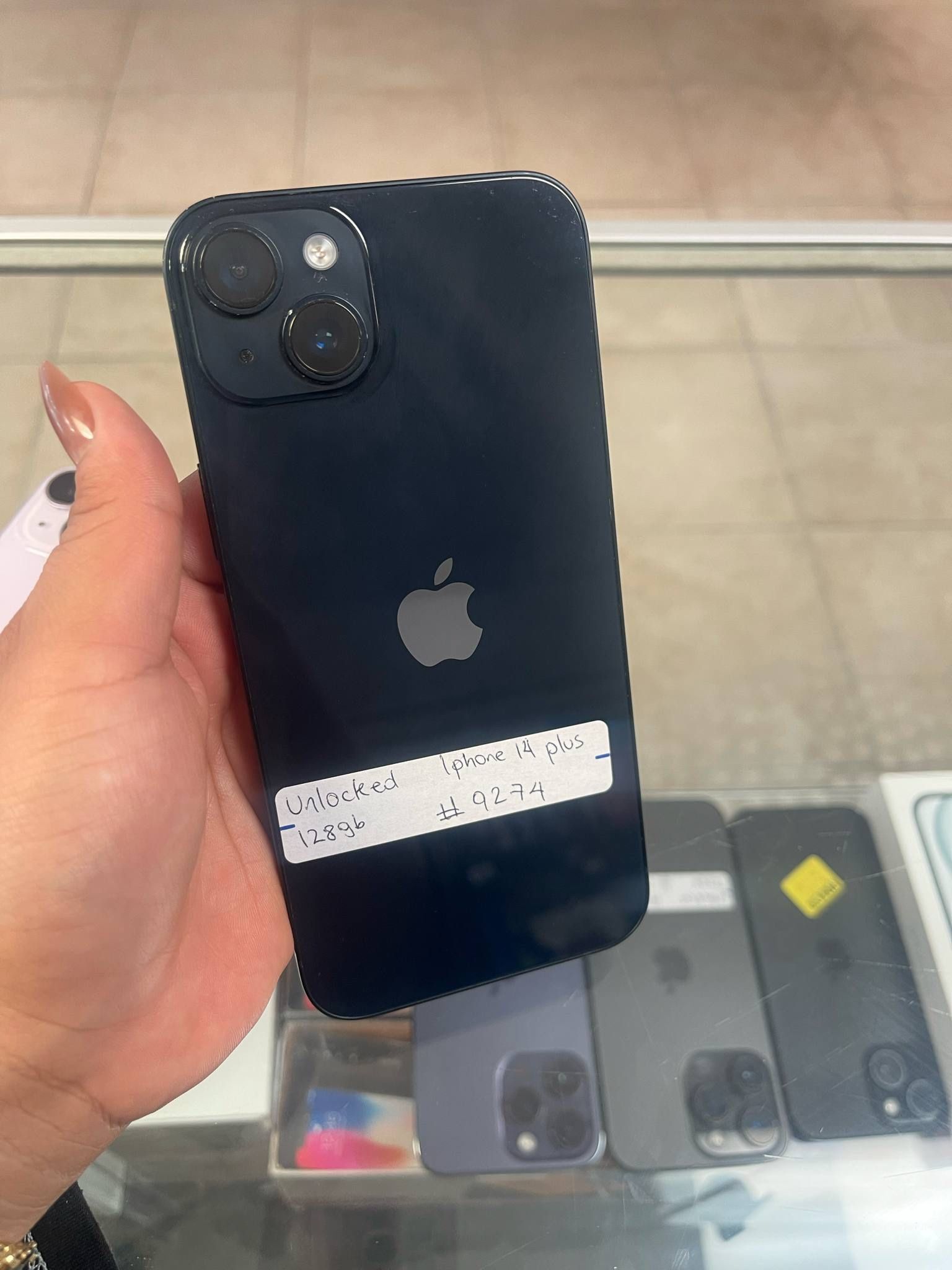 iPhone 14 Plus