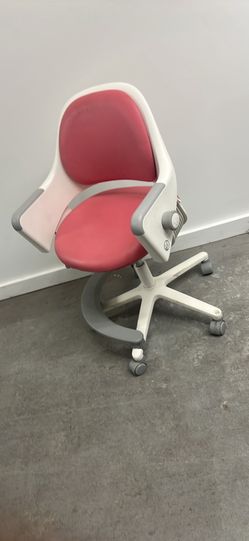 Good condition desk chair Good condition desk chair
