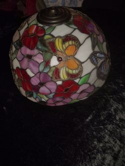 Stunning Tiffany Style Stained Glass Shade
