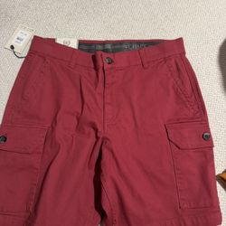 New Men’s Size 32 Chaps Red Shorts