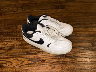 Nike Gamma Force Sneakers Black/White Vintage Size 8 Women’s Sportswear