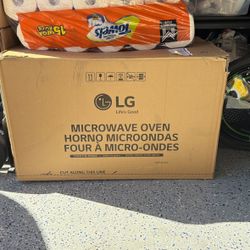 LG Over Range Microwave. MODEL:LMHM2237ST