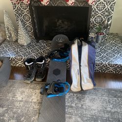 Mens Snowboard , Bindings, Boats And Travel Bag