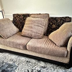 Cheap Sofa/Couch In Good Condition