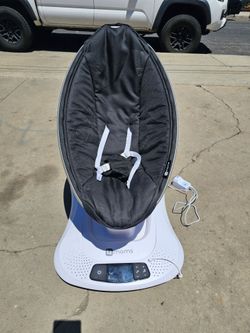 4 Mom's Baby Swing