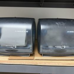 Paper Towel Dispenser 