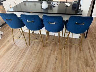 Set of 4 navy Blue Velvet Bar Stools with Gold Legs