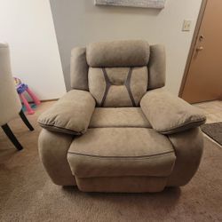 Reclining armchair