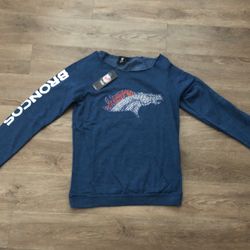 Woman’s NFL Broncos Sweatshirt! Size Medium 