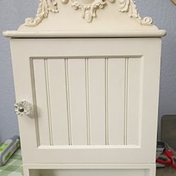 Jewelry Cabinet 