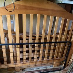 Baby crib/ se hace cama