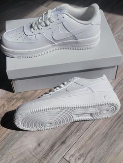 Air Force 1s 9.5