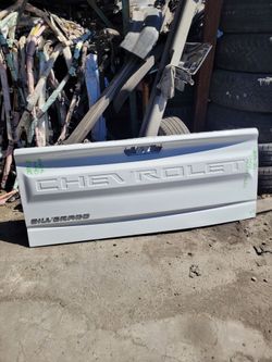 2019/2020/2021/2022/2023/2024
Chevy Silverado gate