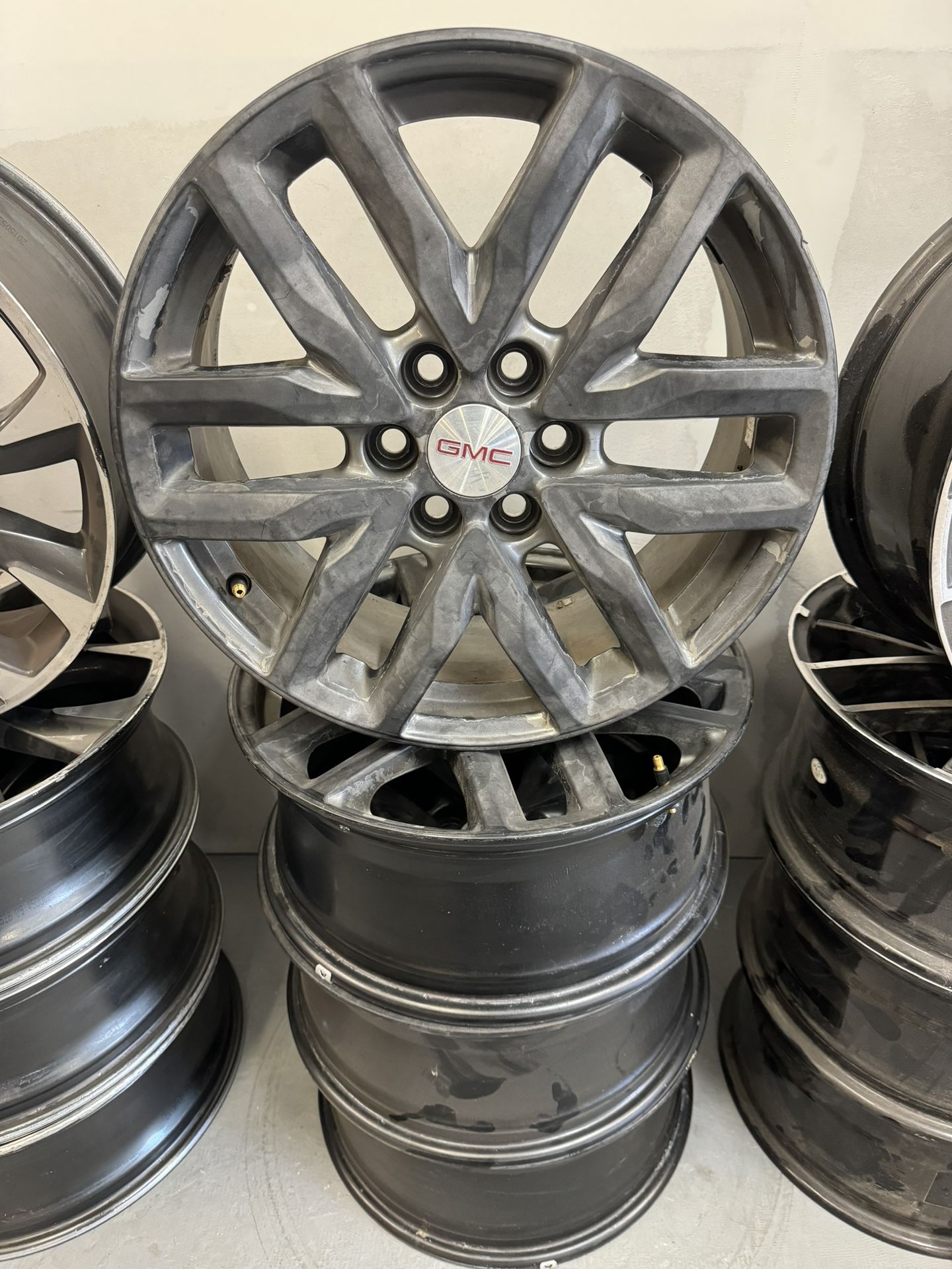 Acadia And Traverse Rims 