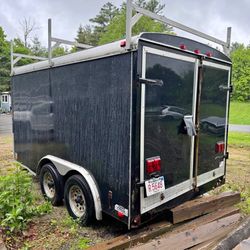 2006 Street Stroller Enclosed Trailer 