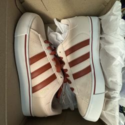 Adidas Sneakers