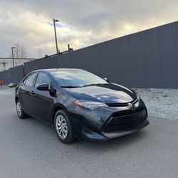 TOYOTA COROLLA LE 2019