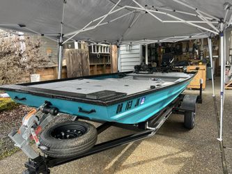 1448 Jon boat. Fully Restored.