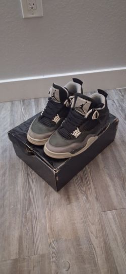 AIR JORDAN 4 RETRO