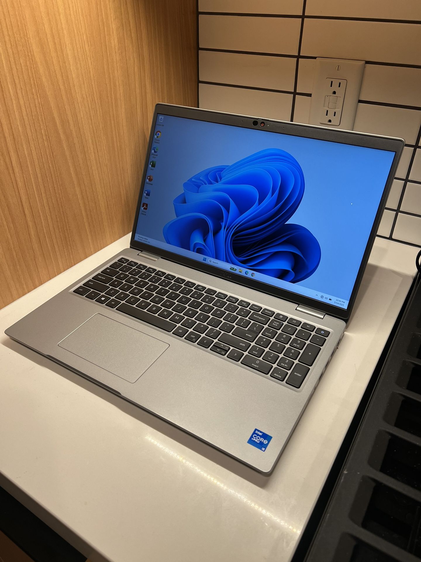 Dell Latitude 5520 - i5 | 16 GB RAM | 512 GB Storage | 15” | Win 11 Pro & Office 2021 Activated