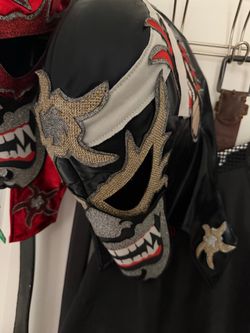 luchador mask