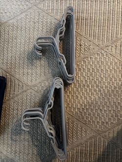 55 Kid Hangers