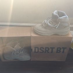 Yeezy DSRT BT 