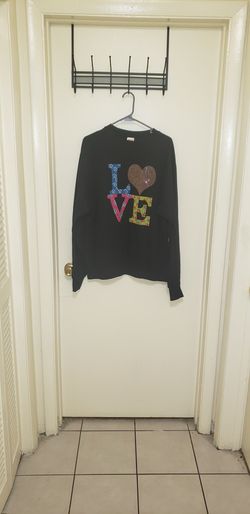 Size L- Love Sweatshirt