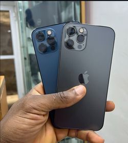 iPhone 12 pro Unlocked / Liberado 😃