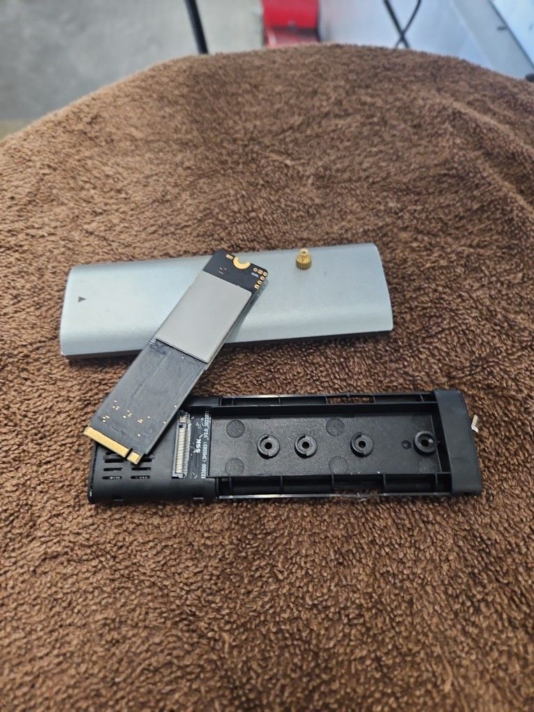 1tb ssd From GPD Win 4 With Enclosure