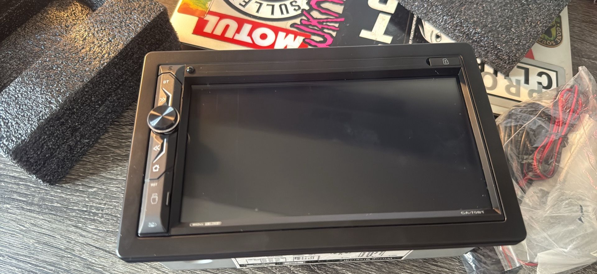 Car Stereo Driving Entertainment CA-70BT Black 7 Inch Double Din Apple Carplay