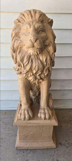 Large 3 Feet Tall Outdoor Lion Statue