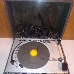 VINTAGE - Hilton M-75 Turntable Record Player Portable Sound System

