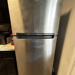 Whirlpool Refrigerator 